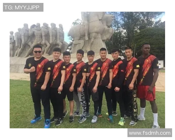 足球明星与外星人展开激烈对抗赛谁能赢得宇宙冠军荣耀