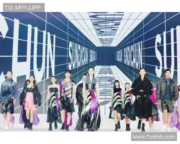 足球明星耐克时尚穿搭解析展现运动与潮流的完美结合